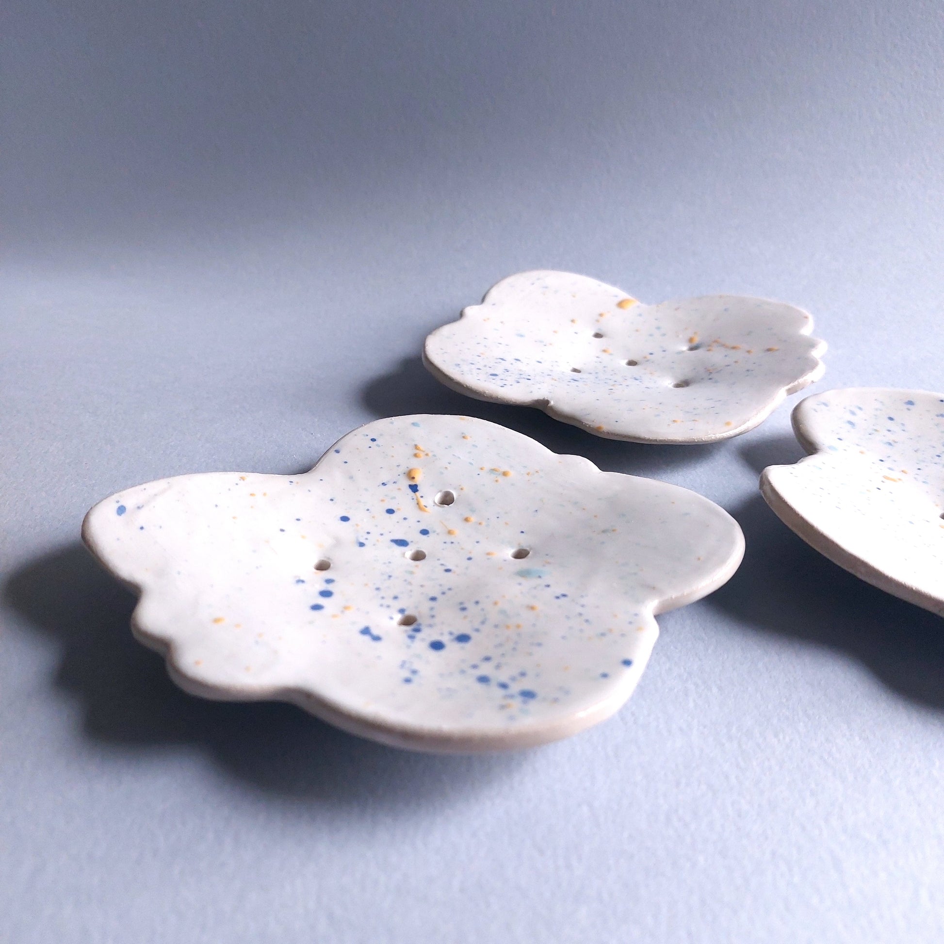 Cloud soap dish with colourful splatter design
