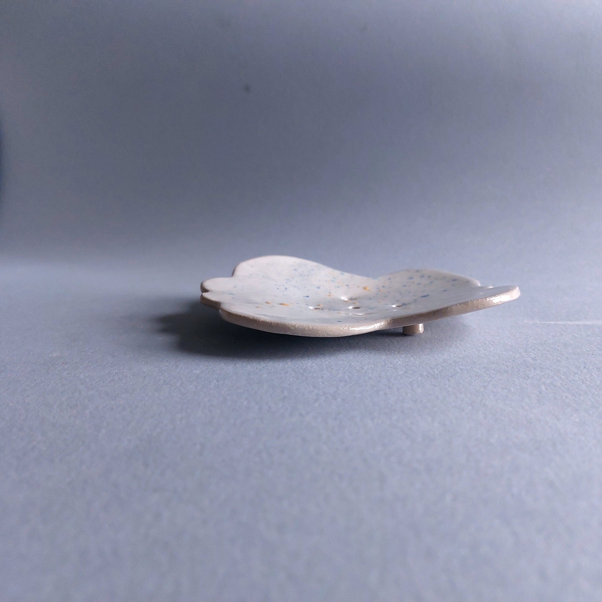 Cloud soap dish with colourful splatter design