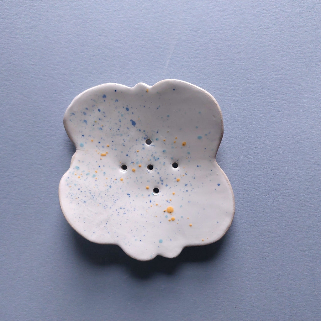 Cloud soap dish with colourful splatter design