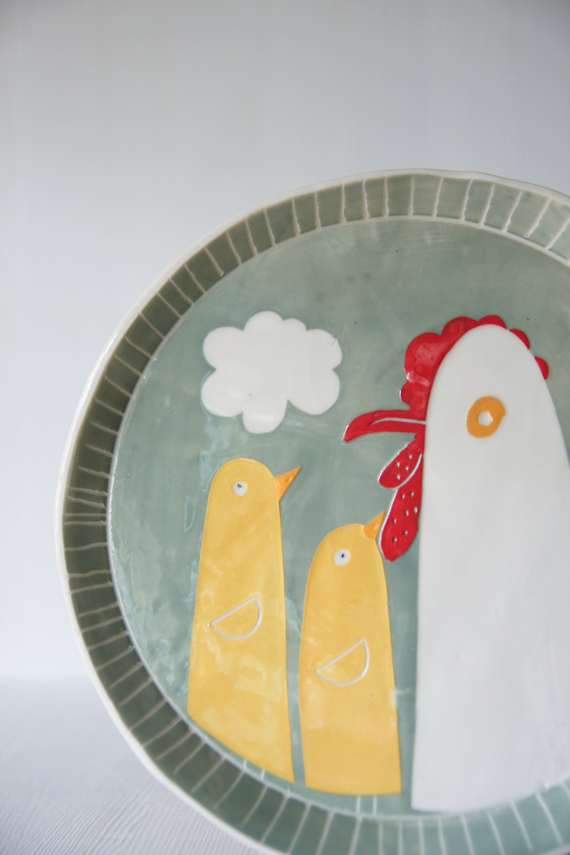Three Chickens, large plate