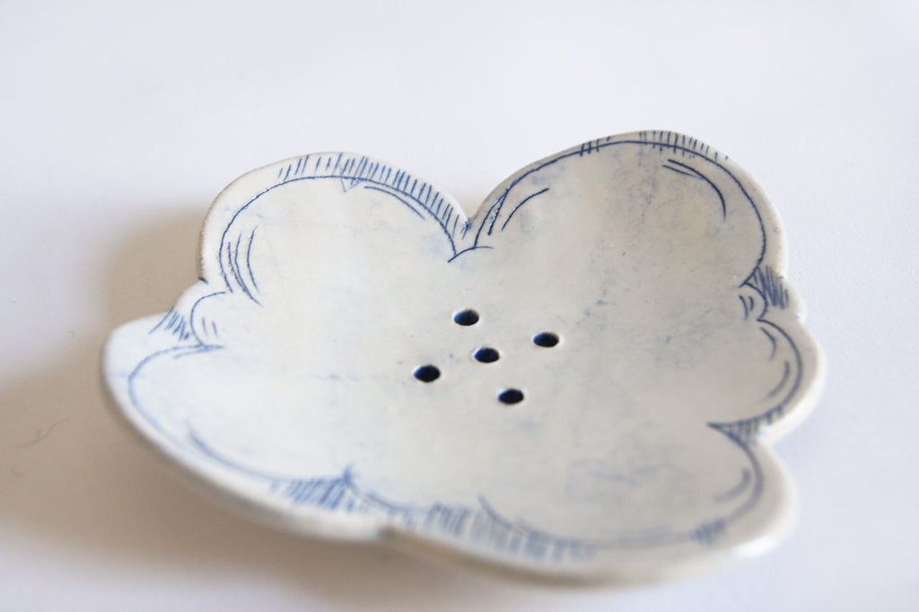 Cloud soap dish with cobalt outline