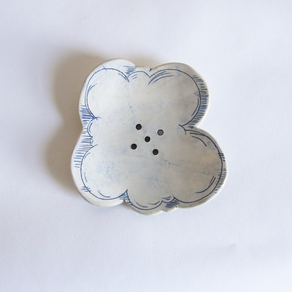 Cloud soap dish with cobalt outline