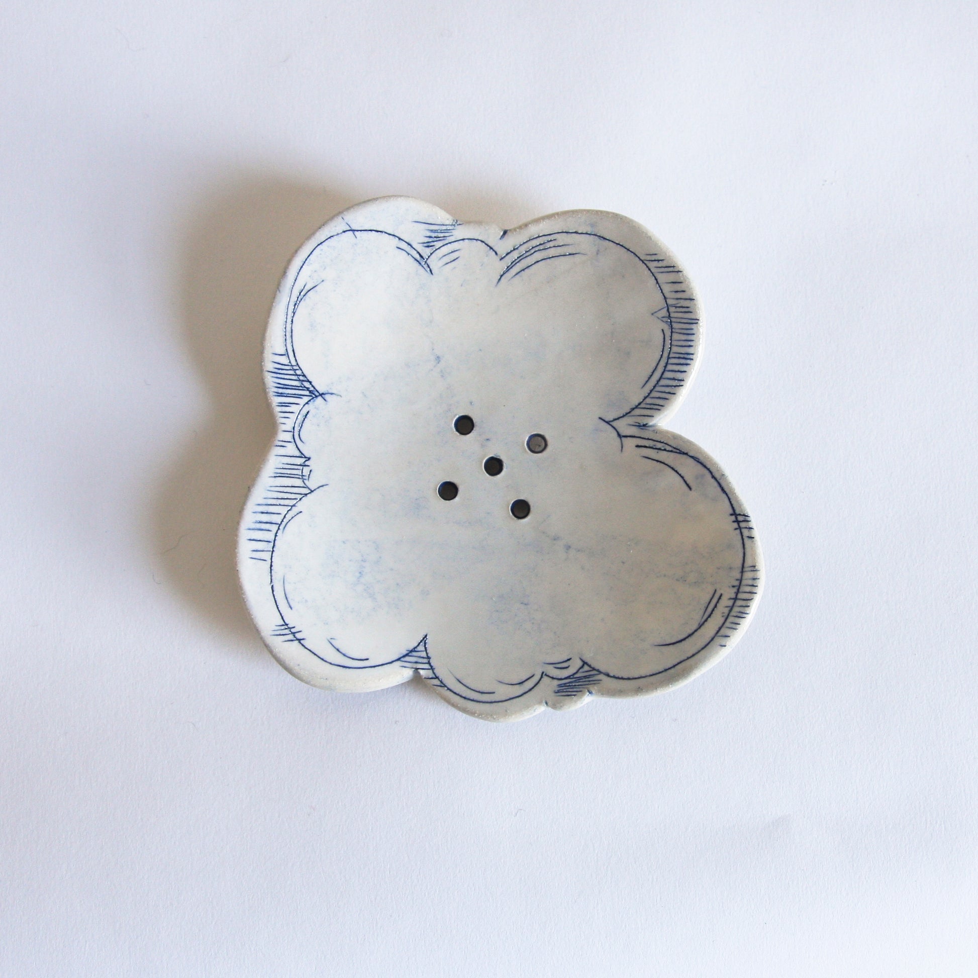Cloud soap dish with cobalt outline