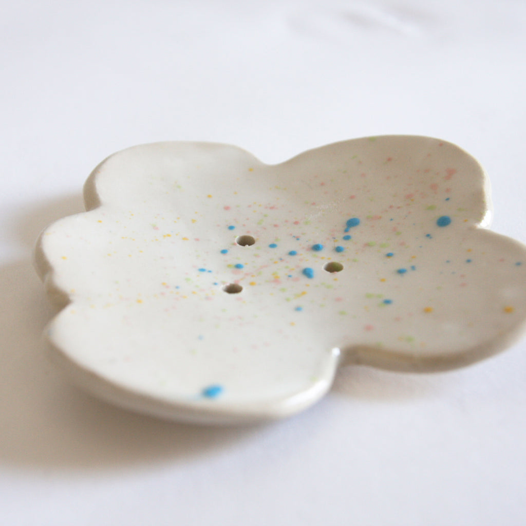 Cloud soap dish with colourful splatter design
