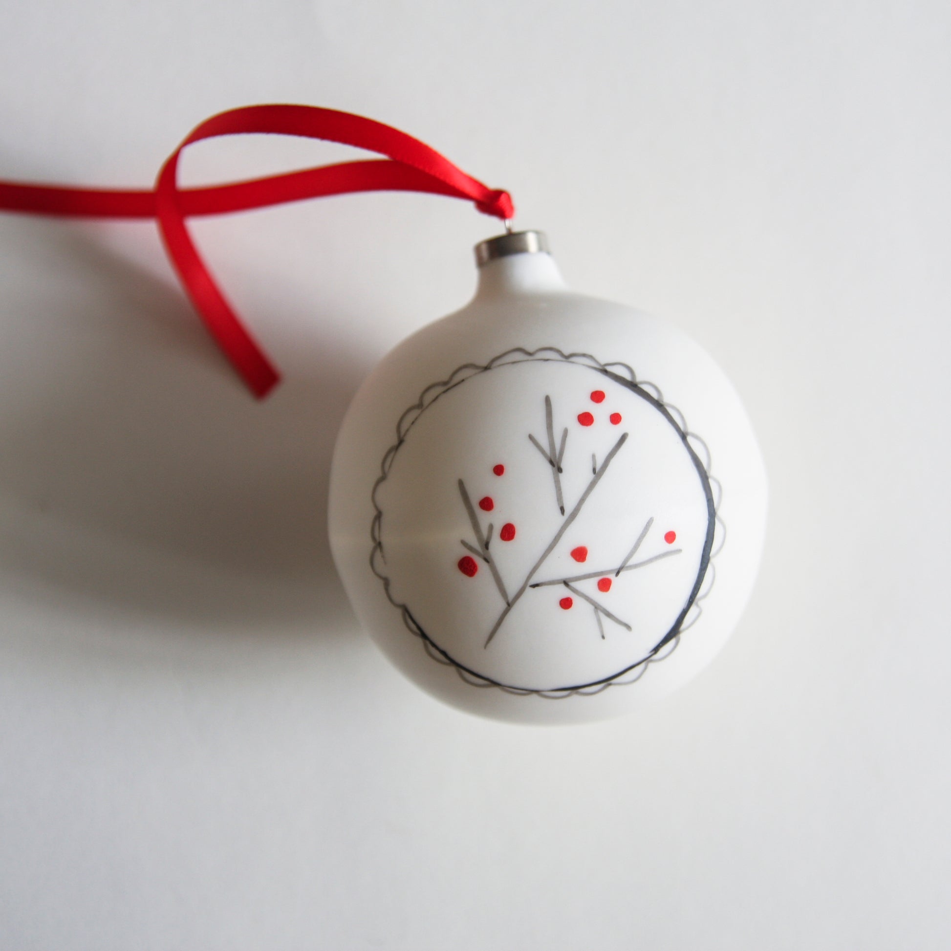RED BERRIES Christmas Bauble