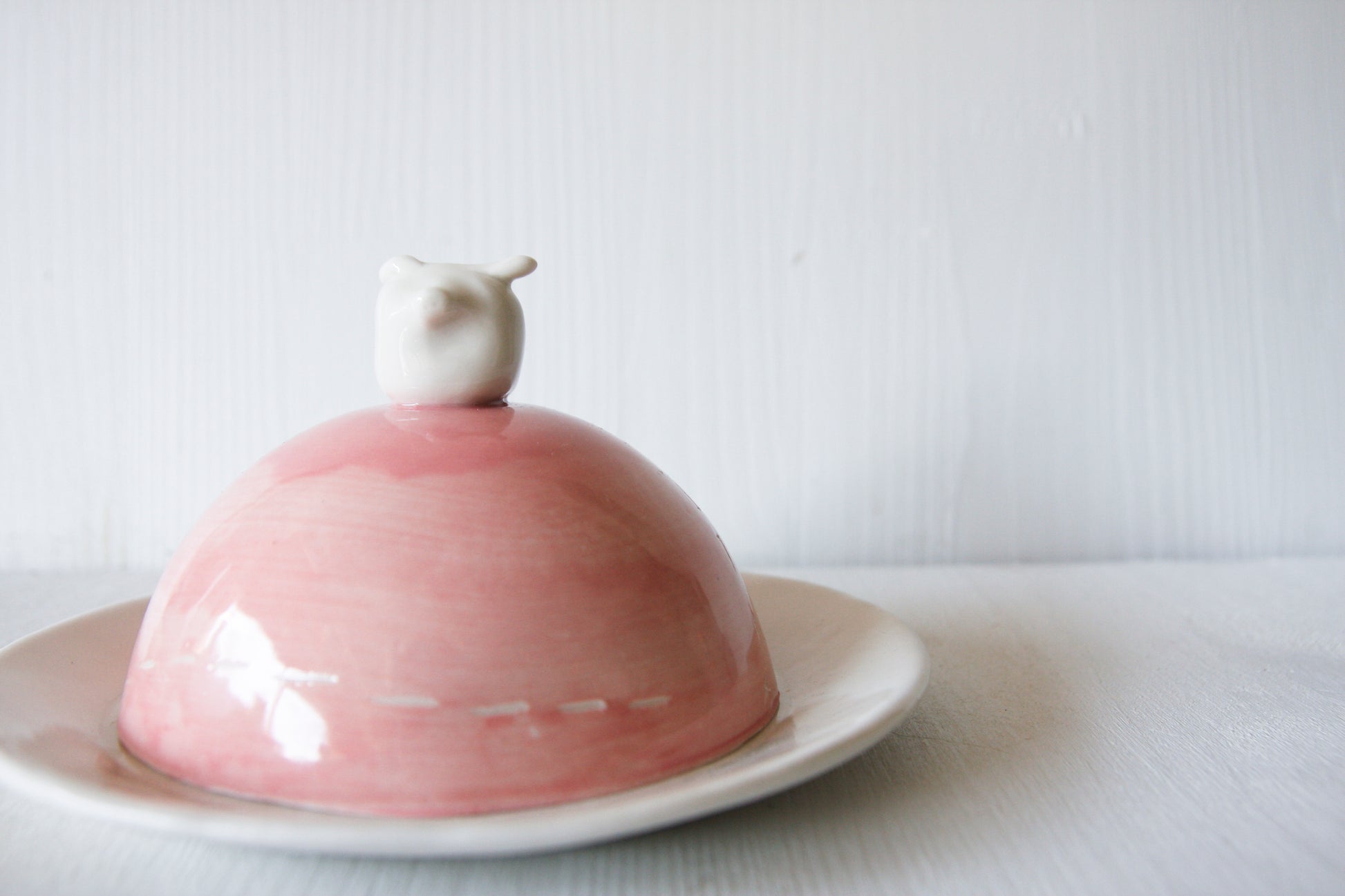 Pig butter dish