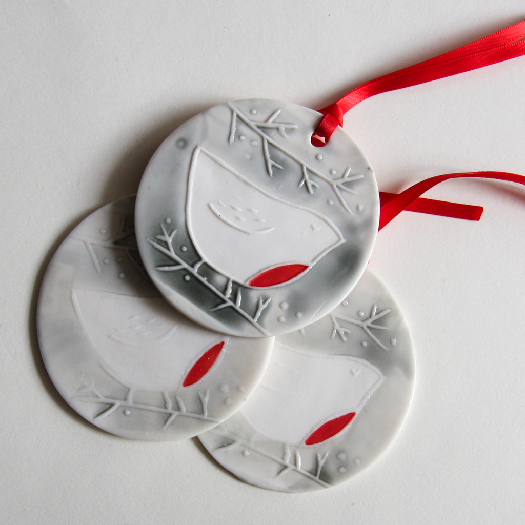ROBIN disc ornament