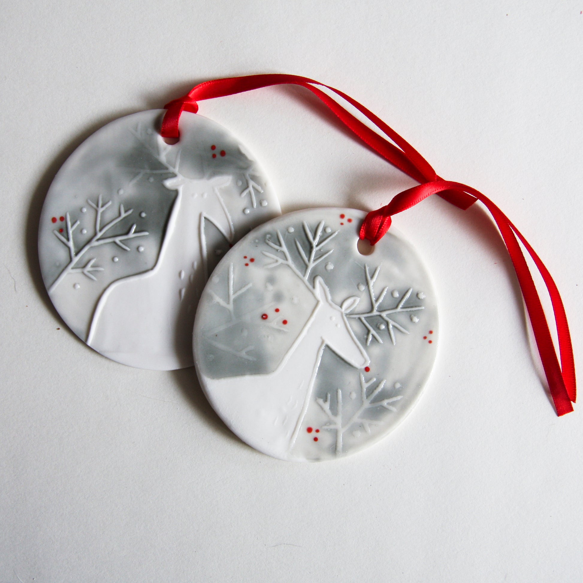 REINDEER disc ornament